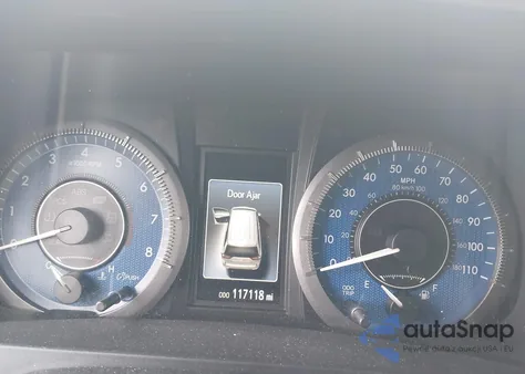 2015 Toyota Sienna Xle 8 Passenger z USA, uszkodzony, nr VIN 5TDYK3DC3FS571023